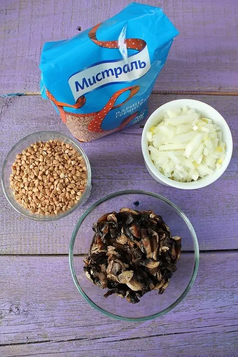 Постные шаньги с гречкой и грибами: шаг 4