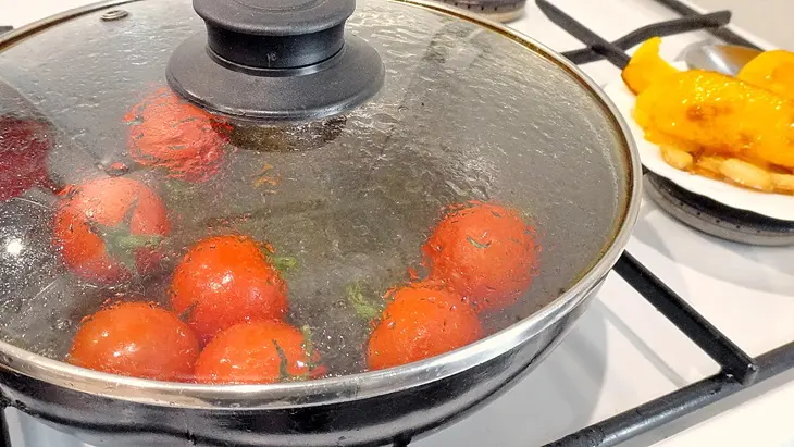 Кускус с жареными овощами и огуречно-мятным соусом: шаг 6