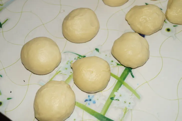 Булочки с орехами: шаг 3