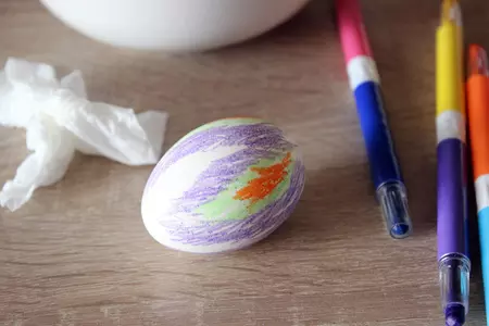 Расписные пасхальные яйца: шаг 3