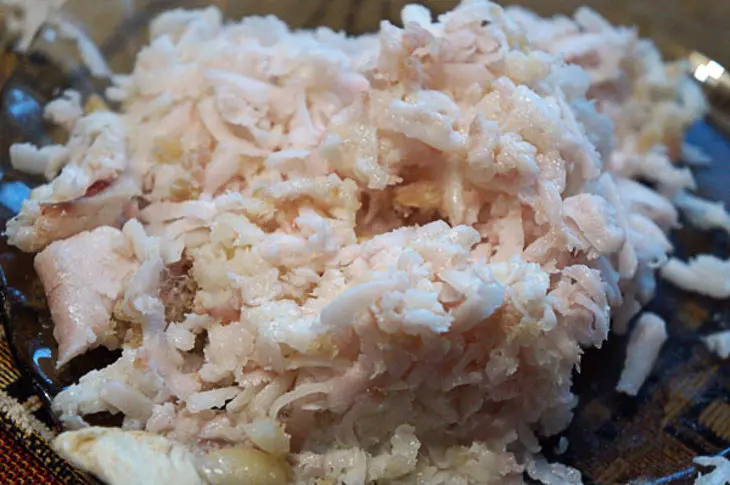 Пирожки с черемшой и яйцом: шаг 3