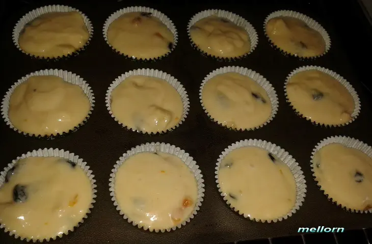Грейпфрутовые кексы с апельсином, курагой и изюмом (постные): шаг 4