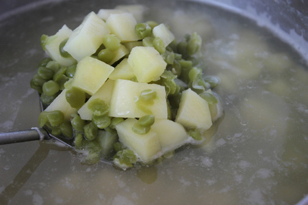 Постный суп из зеленого гороха: шаг 3