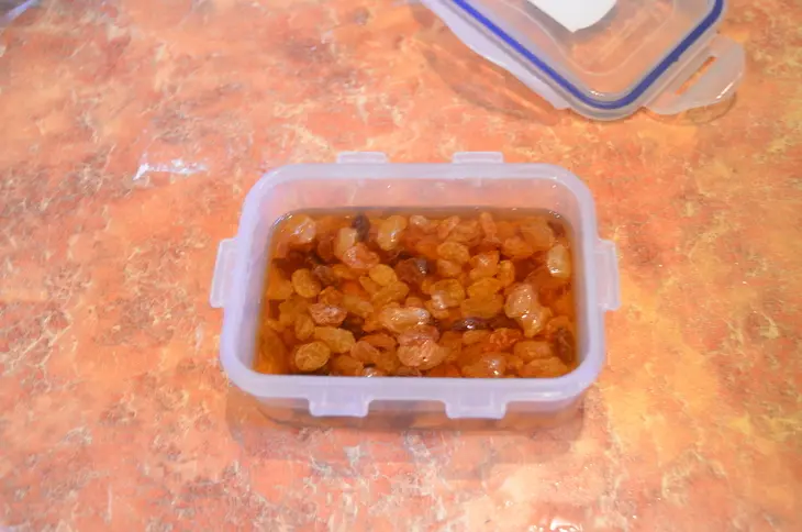 Пасхальный кулич сметанный с белым шоколадом: шаг 3