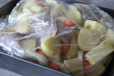 Жаркое из филе куриного бедра в рукаве (по рецепту оскара кучеры): шаг 5