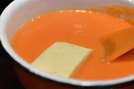 Тыквенные булочки с орехами и корицей: шаг 2