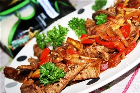 Ломо сальтадо (lomo saltado): шаг 15