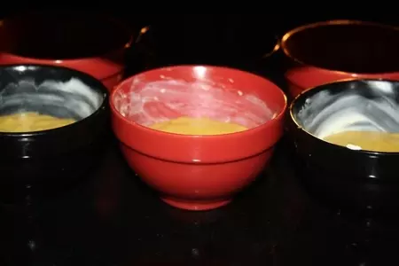 Шафрановые кексы с ананасом: шаг 8