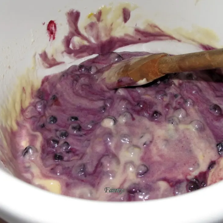 Лимонно-черничный кекс (lemon blueberry bread): шаг 3