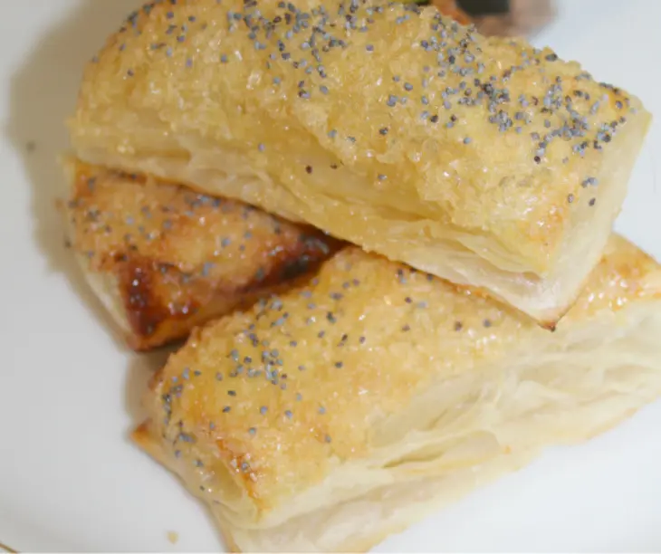 Слойка "язычок с маком": шаг 2
