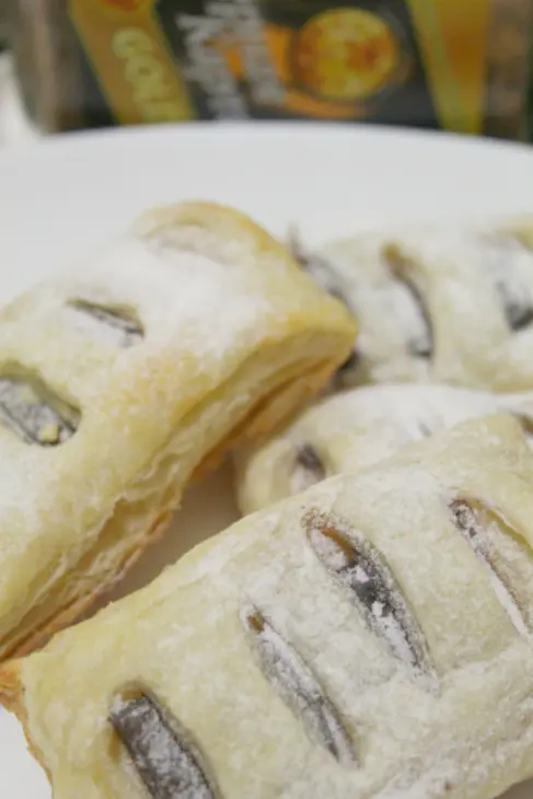 Булочки-слоенки с джемом и шоколадом: шаг 3