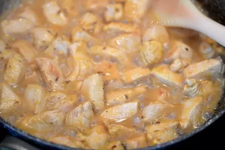 Курица по-кубински с чёрной фасолью, киноа и пряным манго: шаг 5
