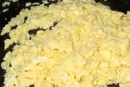 Яйца, жареные с помидорами (фанкве чао дань): шаг 3