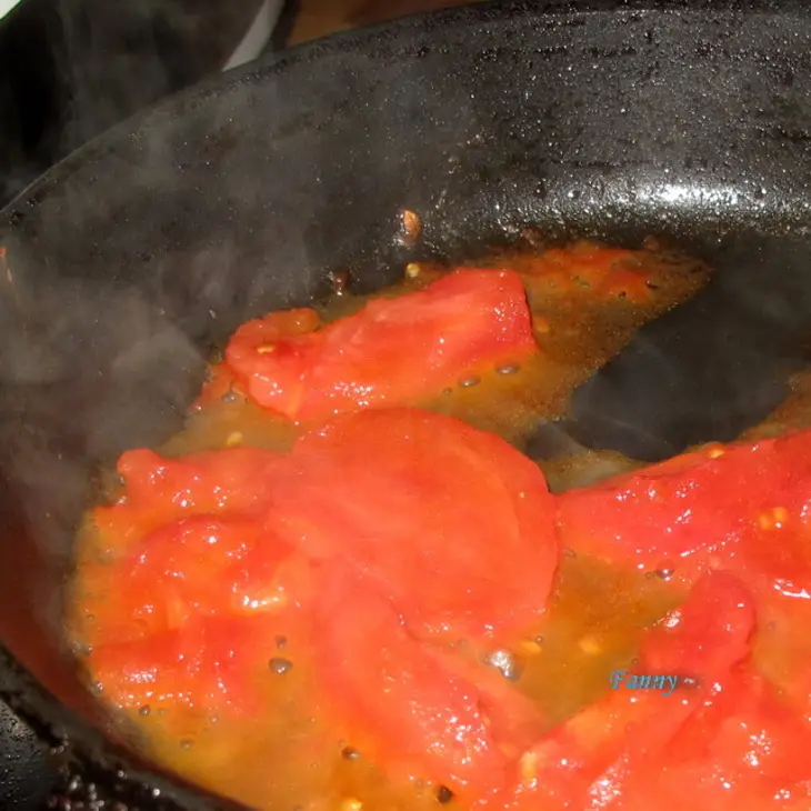 Яйца, жареные с помидорами (фанкве чао дань): шаг 4