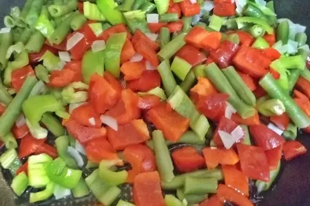 Рис по- мексикански с овощами.: шаг 3