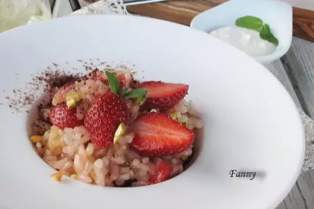 Ризотто с клубникой, мятой, фисташками и шоколадом: шаг 6