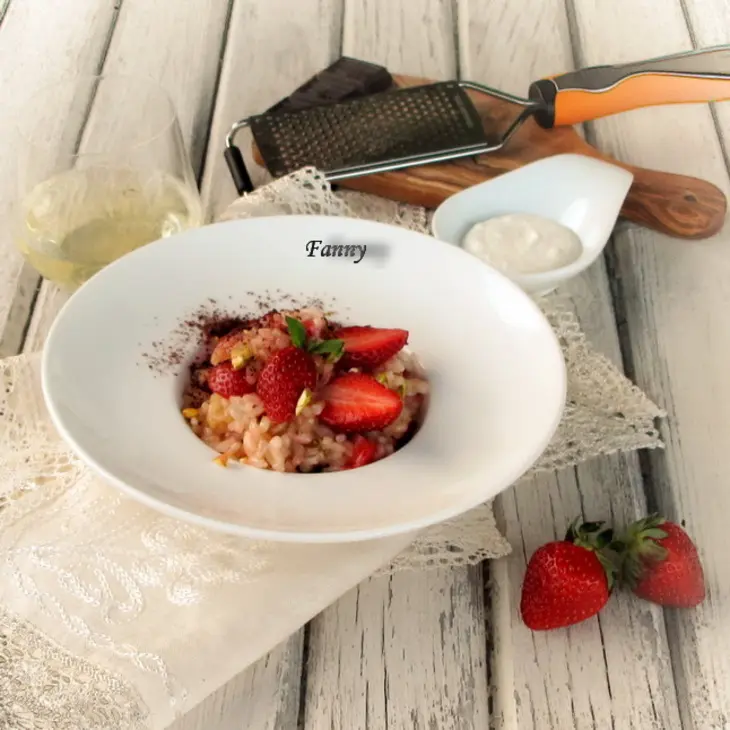 Ризотто с клубникой, мятой, фисташками и шоколадом: шаг 7