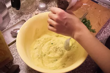 Кабачковые оладьи: шаг 7