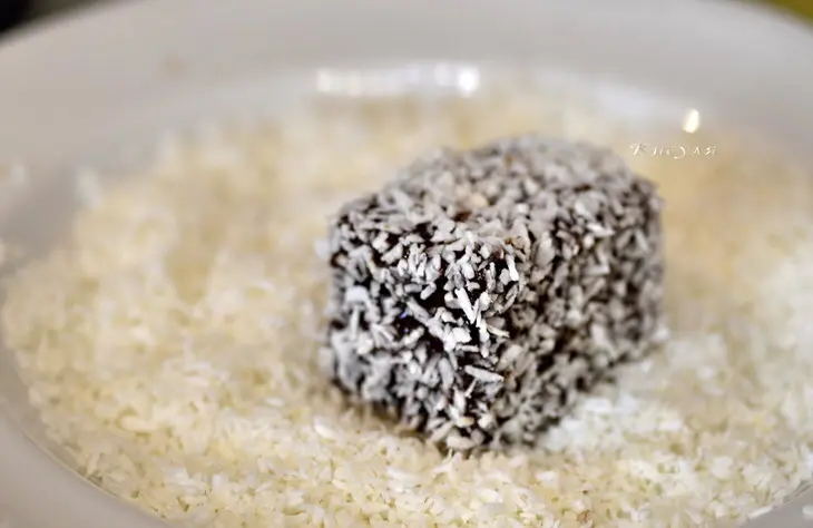 Австралийское пирожное ламингтон  (lamington): шаг 11