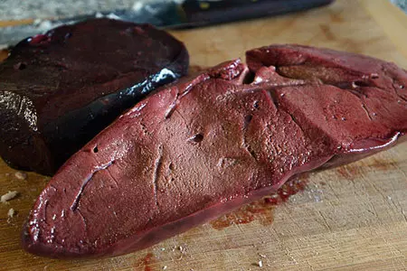 Колбаски закусочные из печени: шаг 1