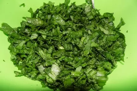 Пирожки со щавелем по бабушкиному рецепту: шаг 5