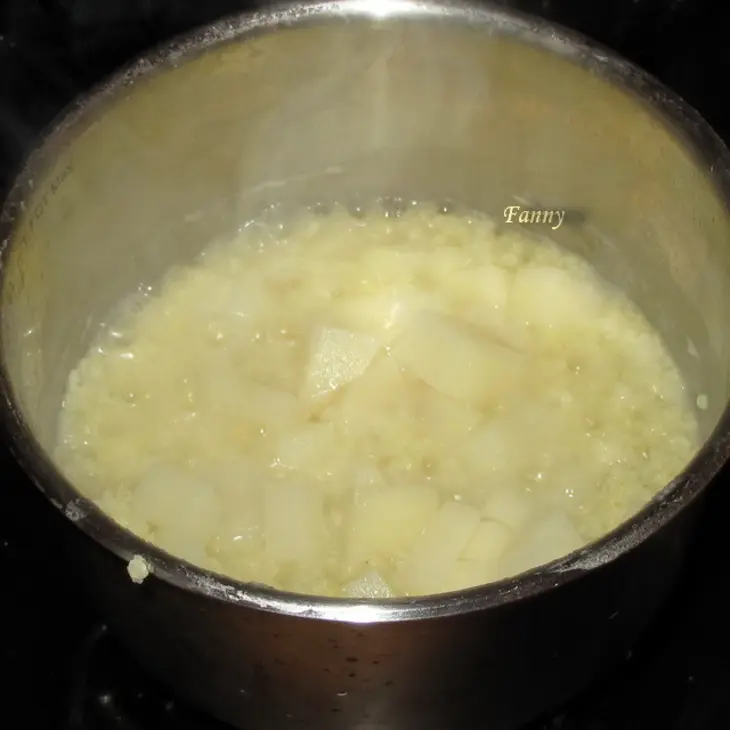 Кулеш с курицей и колбасками: шаг 2