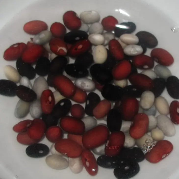 Щи с фасолью и курицей: шаг 2