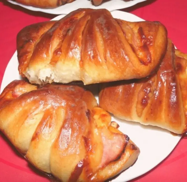 Конвертики с ветчиной и сыром из творожного теста: шаг 9