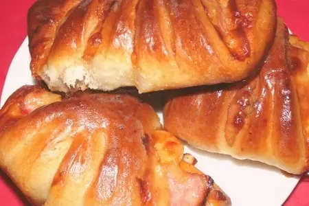 Конвертики с ветчиной и сыром из творожного теста: шаг 9