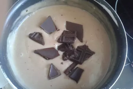 Торт из пряников с заварным шоколадным кремом и бананами: шаг 2