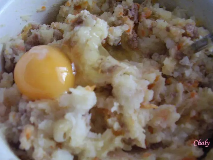 Зразы картофельные с мясом-ленивые: шаг 4