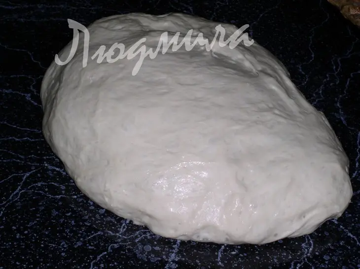 Пирожки с кислой капустой: шаг 1