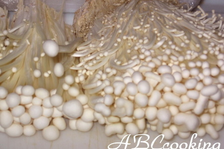 Вкусные грибные оладушки из enoki: шаг 2