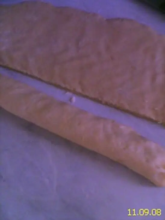 Рулетные пирожки с картошкой: шаг 1
