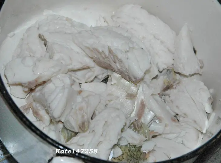 Салат из судака и капусты.: шаг 4