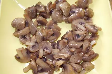 Салат из домашней птицы с ананасом и спаржей: шаг 2