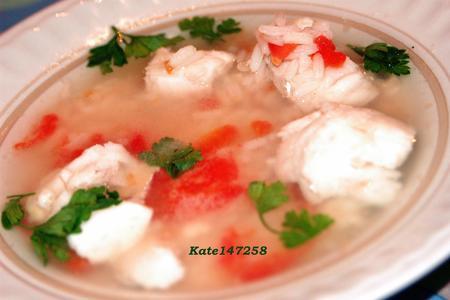 Рыбный суп с помидорами и рисом: шаг 5