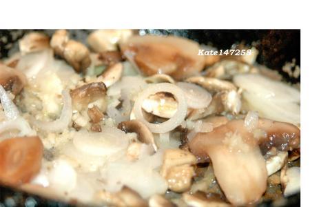 Нежный грибной суп с беконом: шаг 3