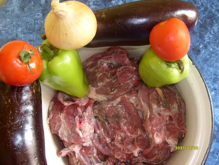 Запеченная баранина с розмарином и овощами: шаг 2