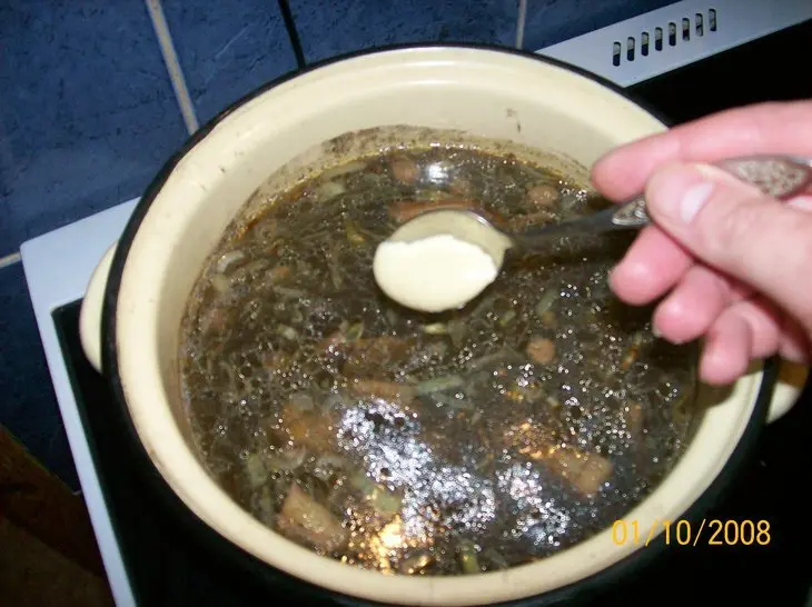 Грибной супчик с клецками и сыром: шаг 3