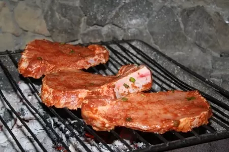 Стейки из свиной корейки: шаг 4