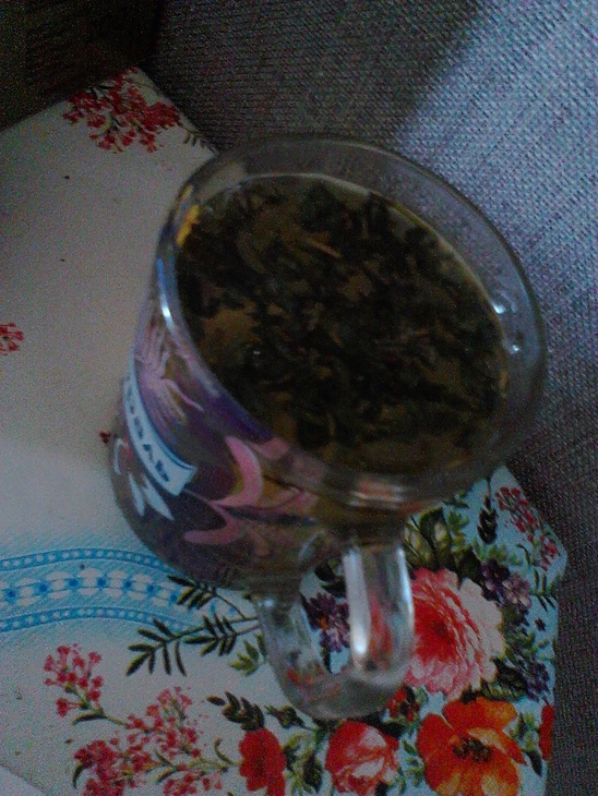 Напиток из смородины и зеленого чая: шаг 3