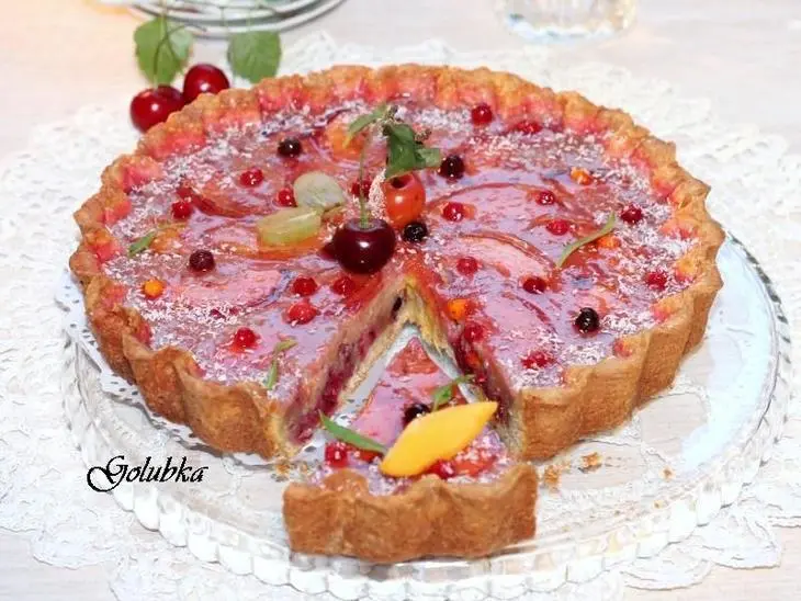 Сметанный пирог с персиком и ягодами: шаг 13