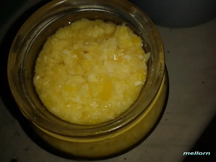 Торт из шоколадных пряников со сметанным кремом и лимонной прослойкой: шаг 2