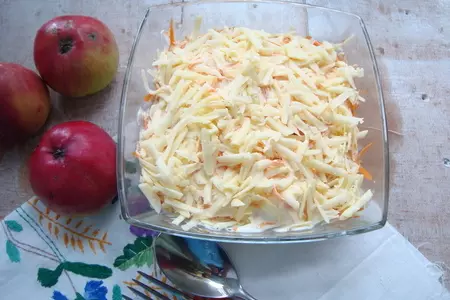 Салат французский с морковью и яблоком.: шаг 5