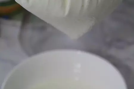Мягкий сыр из простокваши, кефира, сметаны: шаг 2