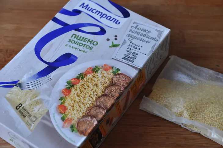 Пшенные кексы-запеканки с сосисками: шаг 1
