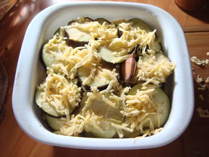 Овощи, запеченные в духовке с сыром: шаг 4