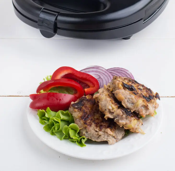 Котлеты из индейки с яблоком и сыром: шаг 6