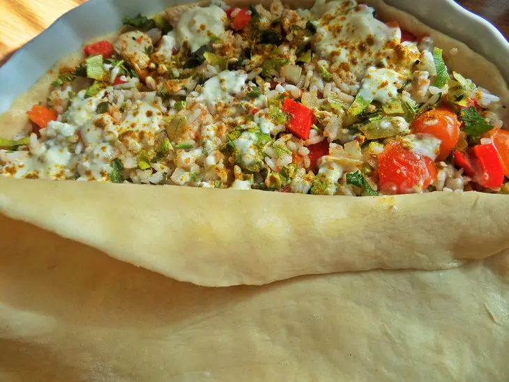 Закрытый пирог с рисом и курицей: шаг 7